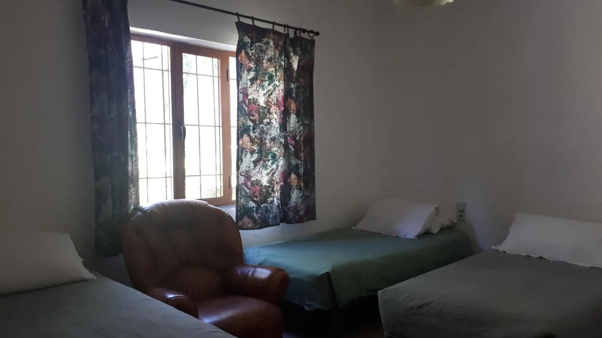 לינה וארוחת בוקר Peshkopi Camping Kapxhiu