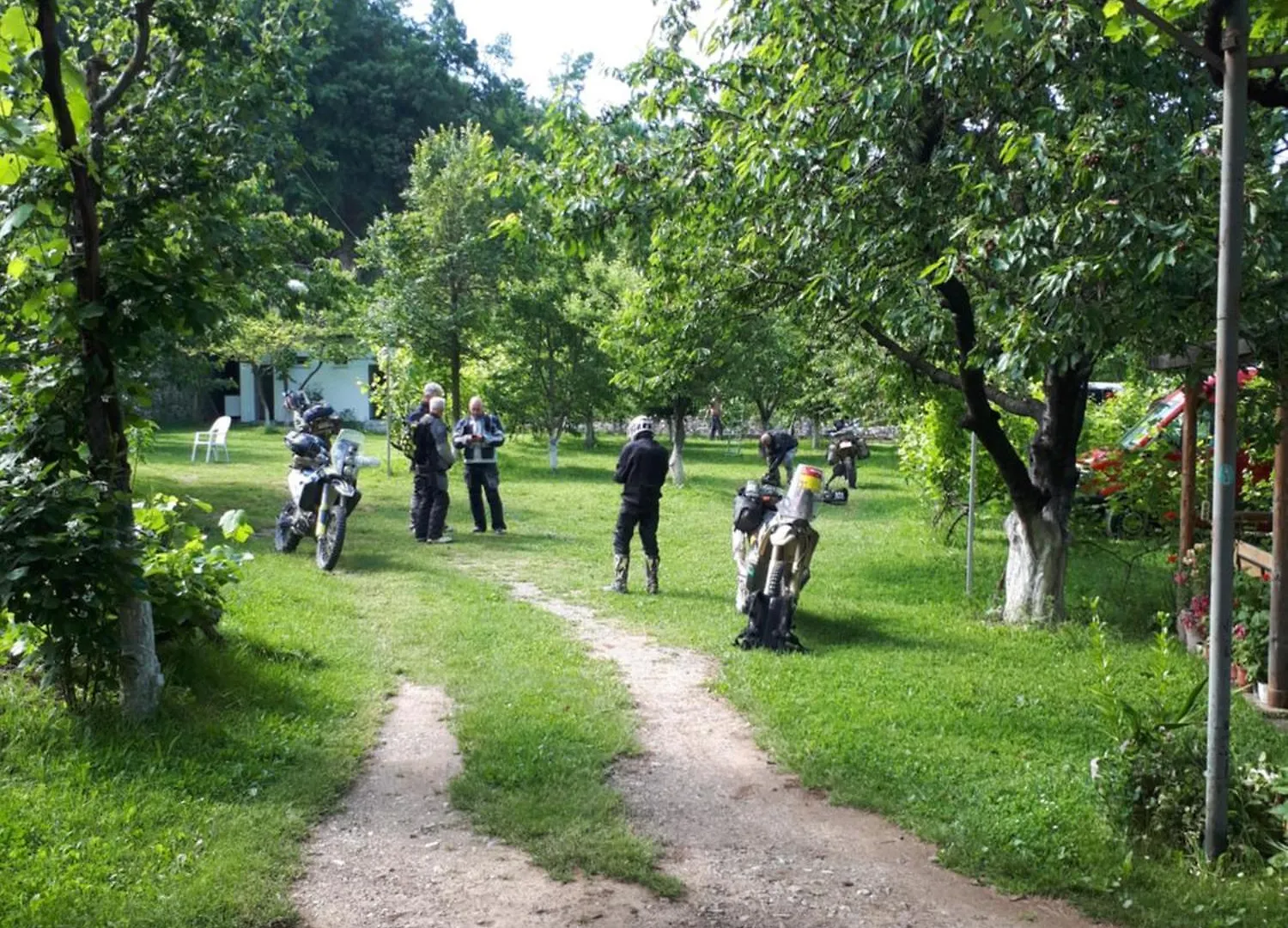 לינה וארוחת בוקר Peshkopi Camping Kapxhiu אלבניה